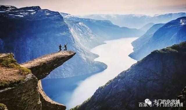 [图]布朗尼首次首发17分 惨败勇士58分.