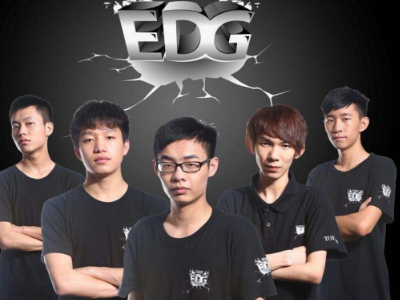 里签约的消 里签约的消