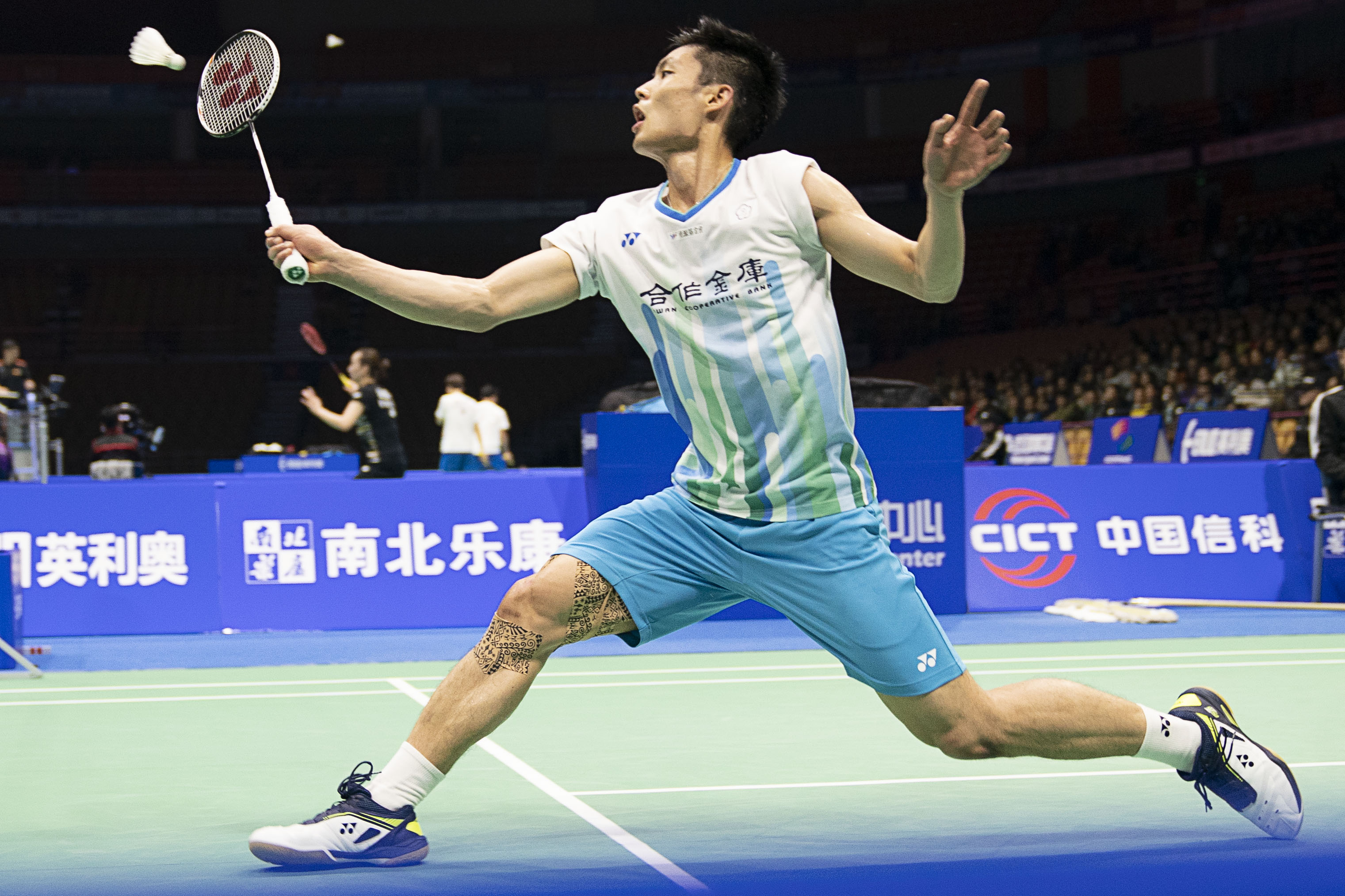 沉痛悼念切 沉痛悼念切