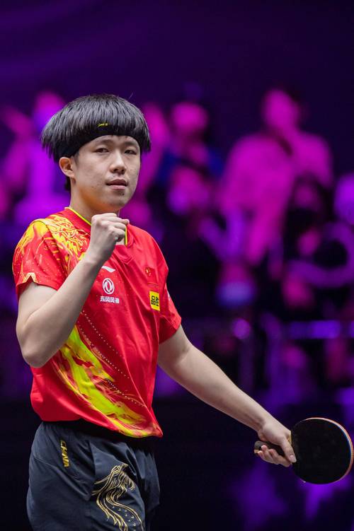 切尔西正式签下恩佐!转会费1.21亿欧将分期支付